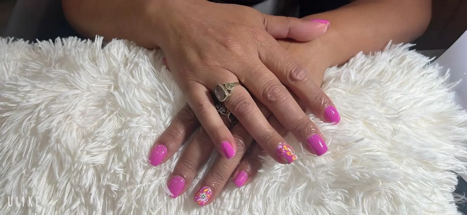 Beauty Kim Nails entwirft